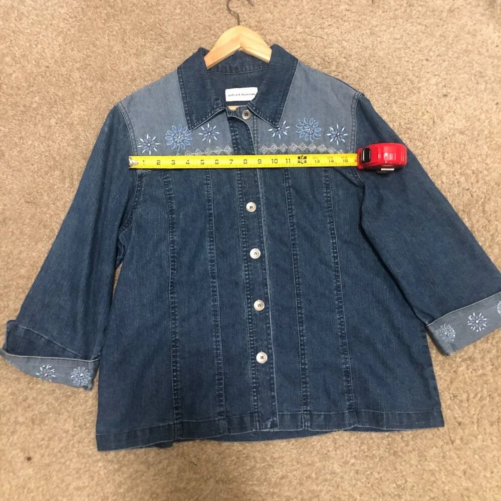 Alfred Dunner Denim Shirt Embroidered details Country Style Size 14 - Picture 11 of 12